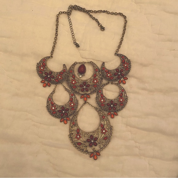 Gorgeous Bib Necklace with warm red and orange stones and diamond stones - Picture 4 of 6